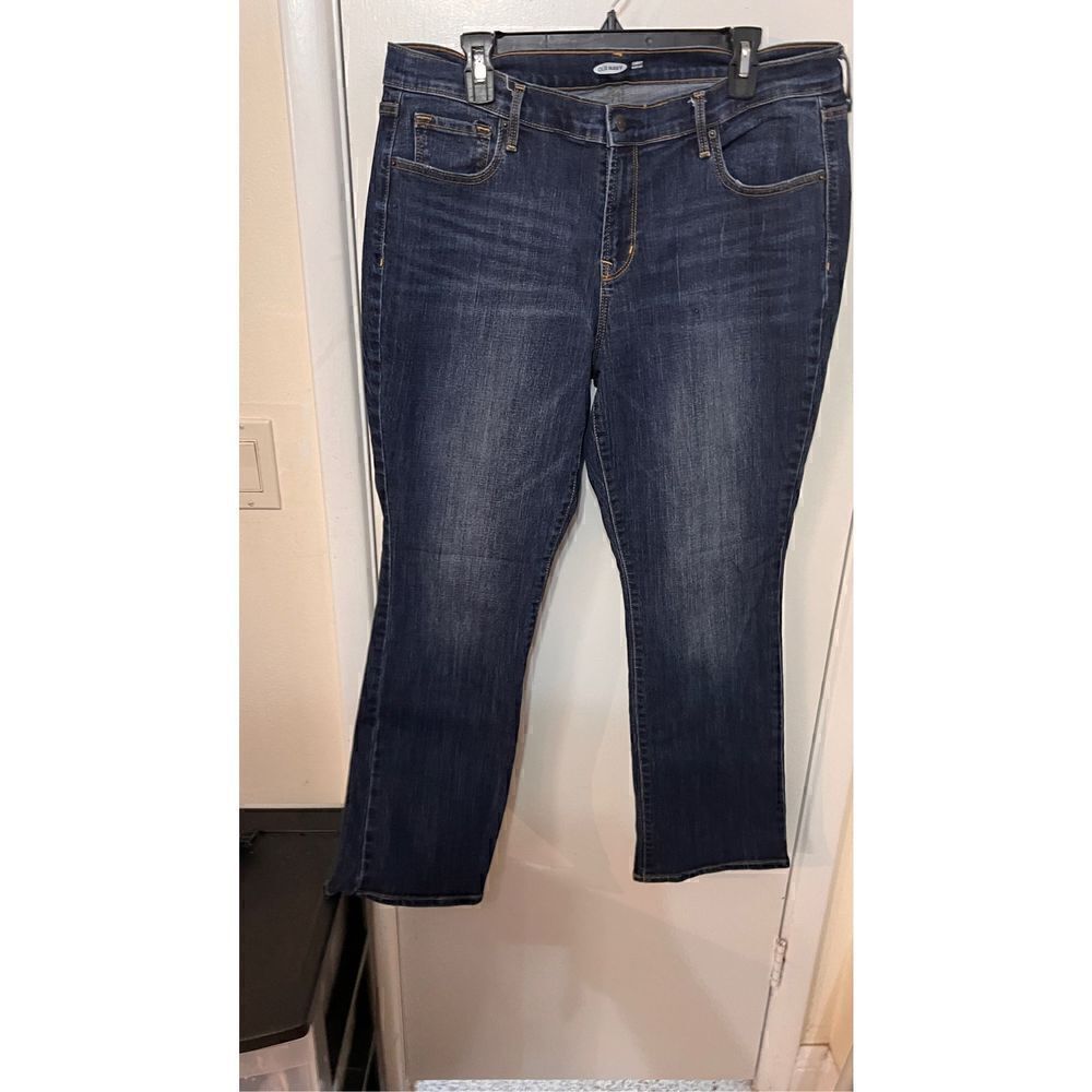 Old Navy Women's Curvy Fit Boot Cut Jeans Mid Rise Dark Wash Size 14 Short